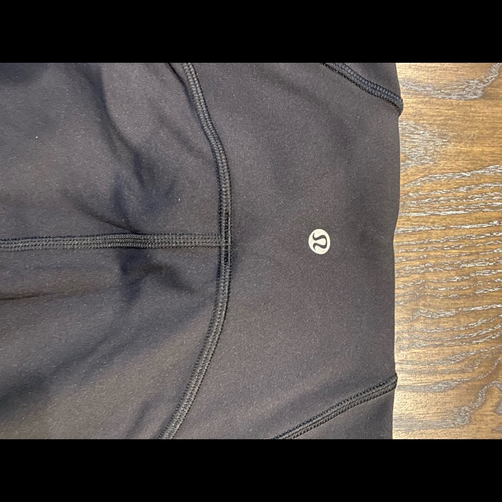 Brand New Lululemon Sz 6 Black Leggings - Picture 5 of 8